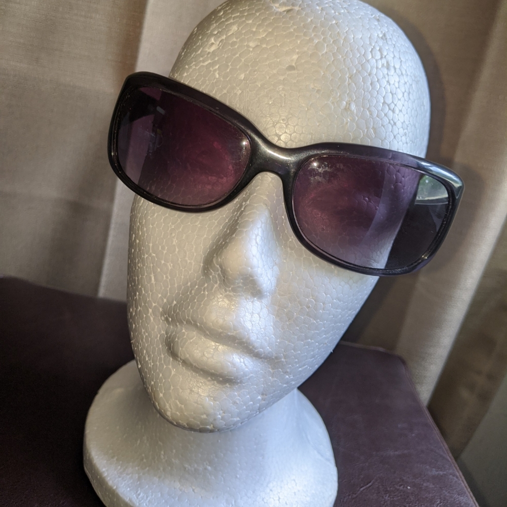 Isaac Mizrahi Live Sunglasses